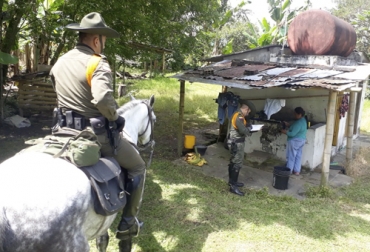 En el primer año del Gobierno Duque, la seguridad rural sigue siendo una de las principales preocupaciones. Foto: @PoliciaColombia ministerio de defensa, Ministerio de Defensa Seguridad del Campo, ministro de Defensa 2019, avances en seguridad rural Colombia, Compromisos Gobierno Duque, compromisos gobierno 2022, compromisos ministros Gobierno Duque, Colombia, Agroexpo 2019, Cumbre de Ministros, política integral para el agro colombiano, bovinos, MADR, CONtexto ganadero, ganaderos colombia, noticias ganaderas de colombia
