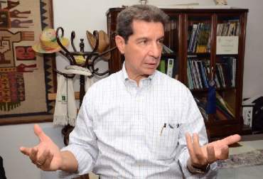 Esta persecución infame que realizan activistas como Padilla Villarraga ha generado estigmas que ponen en peligro el sustento de cerca de 700.000 familias ganaderas, dice José Félix Lafaurie R . Foto: La Nación Lafaurie le gana round a concejal animalista, tutela contra Fedegán, Lafaurie impugnó el fallo de tutela, El Juzgado Segundo de Familia aceptó este viernes 11 de septiembre la impugnación, la diligencia pasará al Honorable Tribunal Superior del Distrito Judicial de Bogotá – Sala de Familia, estigmas que ponen en peligro el sustento de cerca de 700.000 familias ganaderas, Ganadería, ganadería colombia, noticias ganaderas, noticias ganaderas colombia, CONtexto ganadero