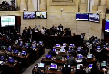 La plenaria del Senado debatirá el Acuerdo de Escazú, proyecto que ya fue una vez archivado y buscan ahora revivir. Foto: eldiario.com.co Congreso de la República