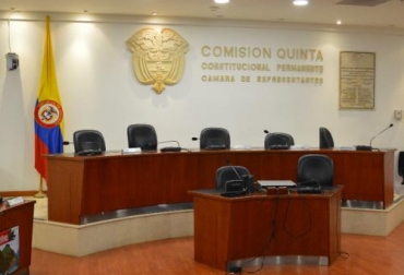 Las exFarc pretender tener la presidencia de la comisión quinta donde se debatirá la reforma agraria que ellos plantearon. Foto: camara.gov.co Comisión quinta
