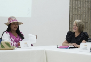 La ministra aspira a incorporar a La Guajira como parte activa de la cadena de producción del país. Foto: Ministerio de Agricultura y Desarrollo Rural Ministra de Agricultura Cecilia López en la Guajira