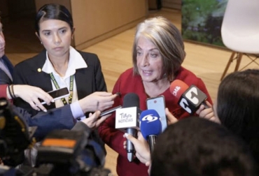 La ministra de Agricultura, Cecilia López, anunció que se desarrollará una política especial para la población Sisbén del sector rural. Foto: minagricultura.gov.co Cecilia López, ministra de agricultura