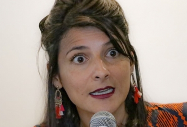 El anuncio de la ministra de minas, Irene Vélez, puede frenar la llegada de inversionistas y hacer que el dólar vuelva a subir. Foto: 360 Radio Colombia Minminas Irene Vélez