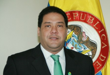 El senador Valera y la Comisión Quinta del Senado están trabajando fuertemente por el agro. Foto: Prensa Senado. Fotografía del senador José Félix Valera