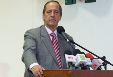 Juan Camilo Restrepo fue citado a un nuevo control político convocado por los senadores Jorge Robledo, Alexandra Moreno y Carlos Baena, entre otros parlamentarios. Foto: Dane Ministro de Agricultura