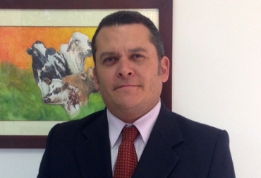 Jairo Echeverri asegura que la de Colombia es la póliza más completa para ganaderos en todo el mundo. Foto: CONtexto ganadero. Jairo Echeverri correcol