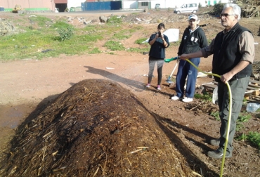 El compostaje es la mezcla de materia orgánica en descomposición en condiciones aeróbicas. Foto: CONtexto ganadero. Compost
